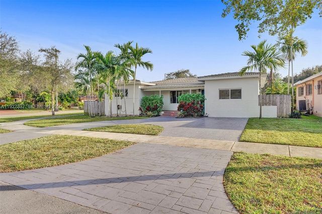 1102 Meadowlark Ave, Miami Springs, FL 33166