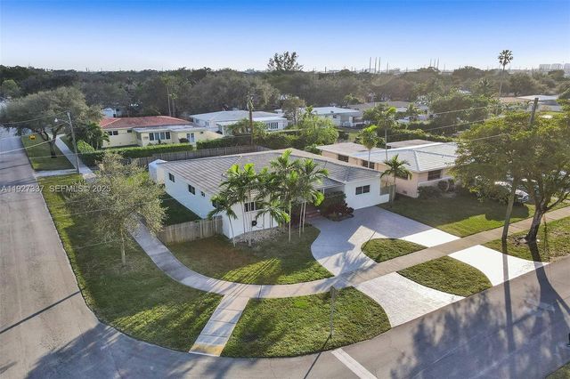 1102 Meadowlark Ave, Miami Springs, FL 33166