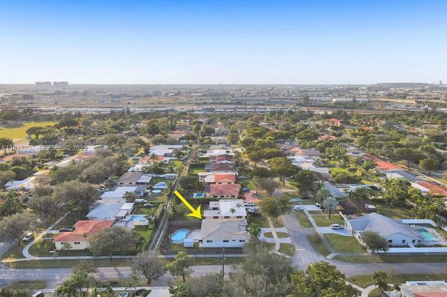 1102 Meadowlark Ave, Miami Springs, FL 33166