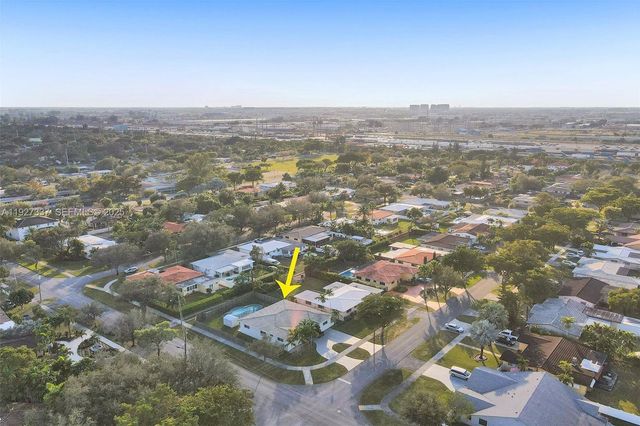 1102 Meadowlark Ave, Miami Springs, FL 33166