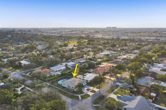 1102 Meadowlark Ave, Miami Springs, FL 33166