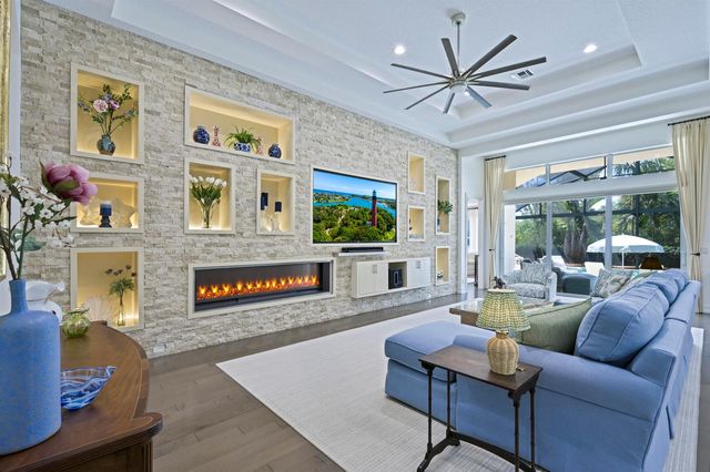 260 Carina Drive, Jupiter, FL 33478