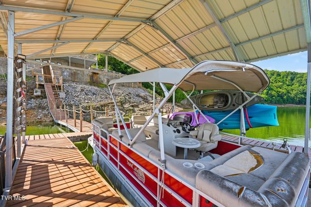 857 Wilderness Drive, Mooresburg, TN 37811