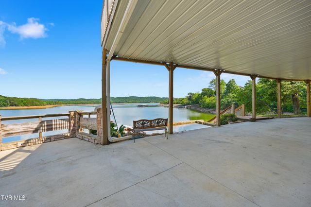 857 Wilderness Drive, Mooresburg, TN 37811