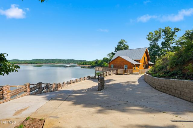 857 Wilderness Drive, Mooresburg, TN 37811