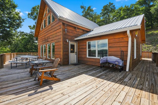 857 Wilderness Drive, Mooresburg, TN 37811