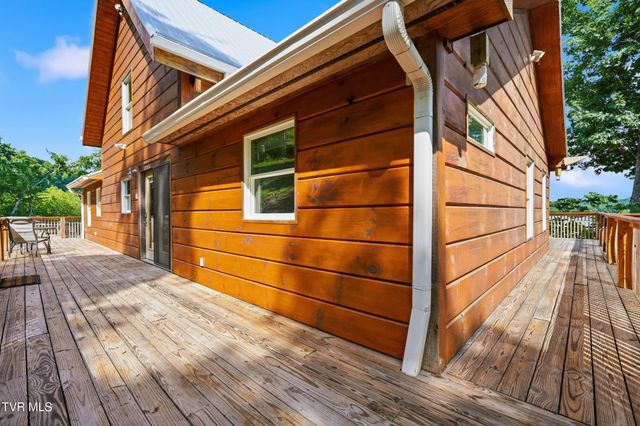 857 Wilderness Drive, Mooresburg, TN 37811