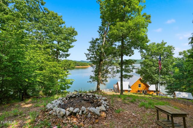 857 Wilderness Drive, Mooresburg, TN 37811