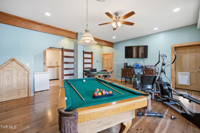 857 Wilderness Drive, Mooresburg, TN 37811