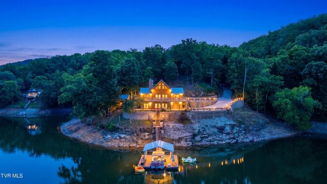 857 Wilderness Drive, Mooresburg, TN 37811