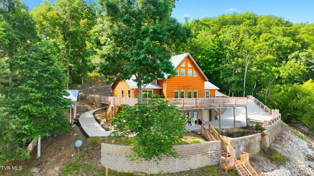 857 Wilderness Drive, Mooresburg, TN 37811