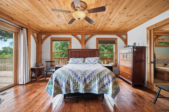 857 Wilderness Drive, Mooresburg, TN 37811