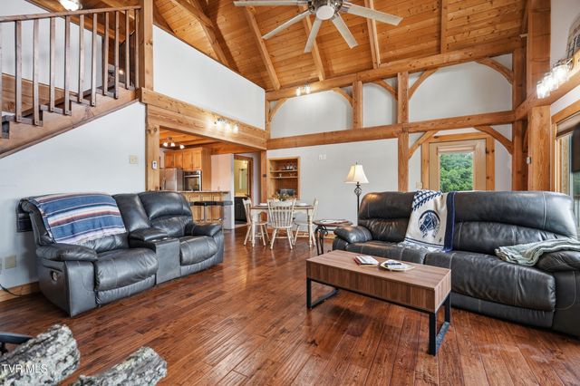 857 Wilderness Drive, Mooresburg, TN 37811
