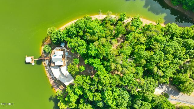 857 Wilderness Drive, Mooresburg, TN 37811
