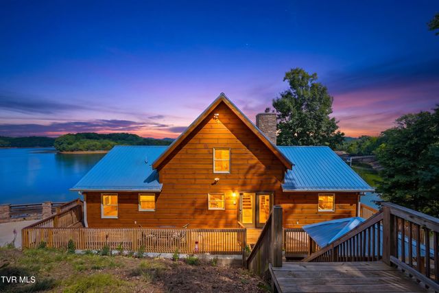 857 Wilderness Drive, Mooresburg, TN 37811