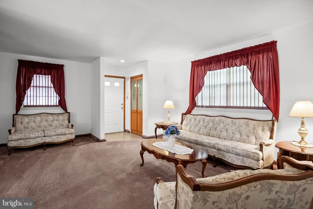 18 CHEWS LANDING RD, CLEMENTON, NJ 08021 — photo 5