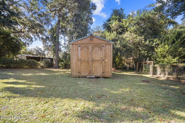 7002 Magnolia Street, Beaufort, SC 29906