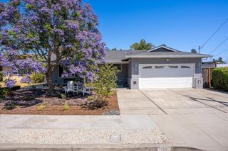 140 Suburbia Avenue, Santa Cruz, CA 95062