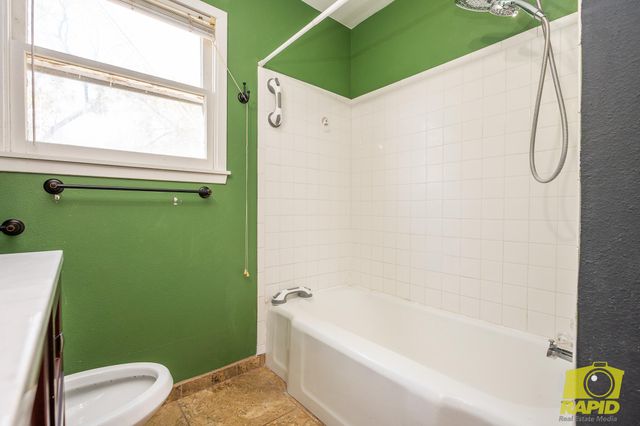925 W Avenue M, San Angelo, TX 76901