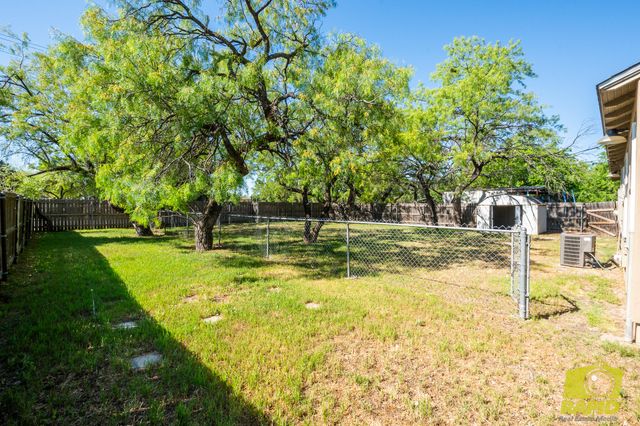 925 W Avenue M, San Angelo, TX 76901