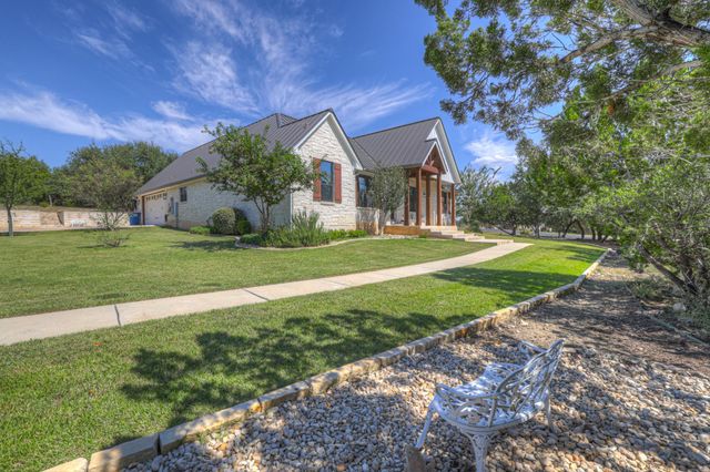 211 Cielo VIS, Canyon Lake, TX 78133