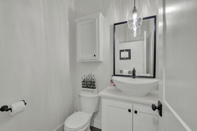 211 Cielo VIS, Canyon Lake, TX 78133