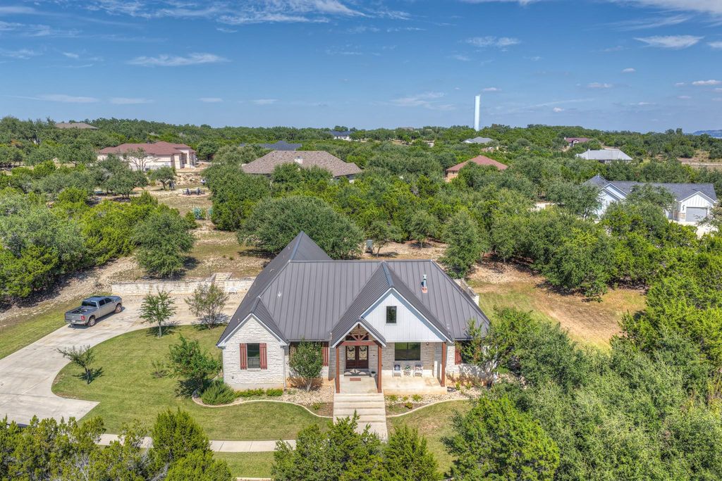 211 Cielo VIS, Canyon Lake, TX 78133