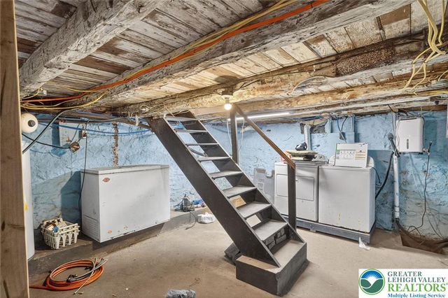 2205 Long Run Road, Franklin Twp, PA 18235