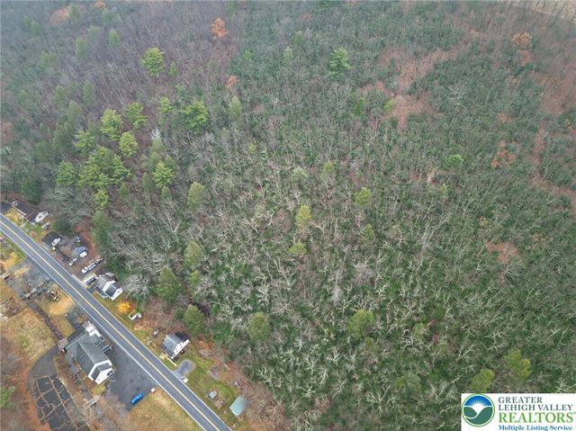 2205 Long Run Road, Franklin Twp, PA 18235