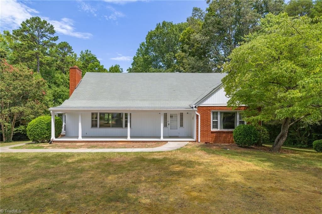 3563 Milhaven Road, Winston-salem, NC 27106