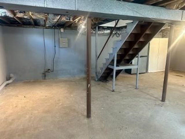 227 Winter St, Whitman, MA 02382