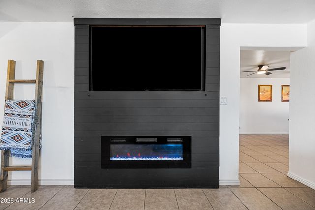 48 N Maple --, Mesa, AZ 85205