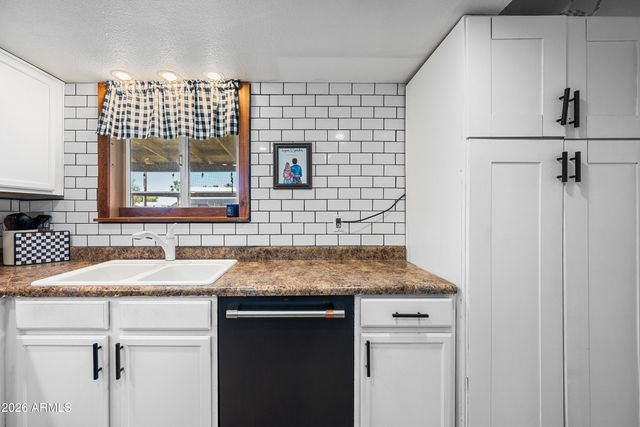 48 N Maple --, Mesa, AZ 85205