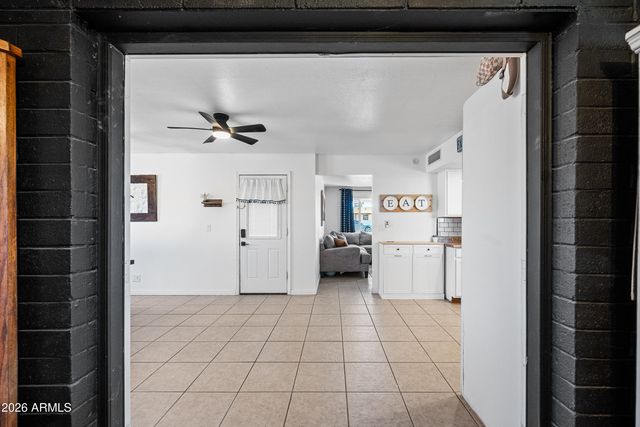 48 N Maple --, Mesa, AZ 85205