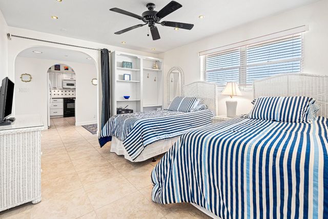 1537 E Hillsboro Boulevard 945, Deerfield Beach, FL 33441