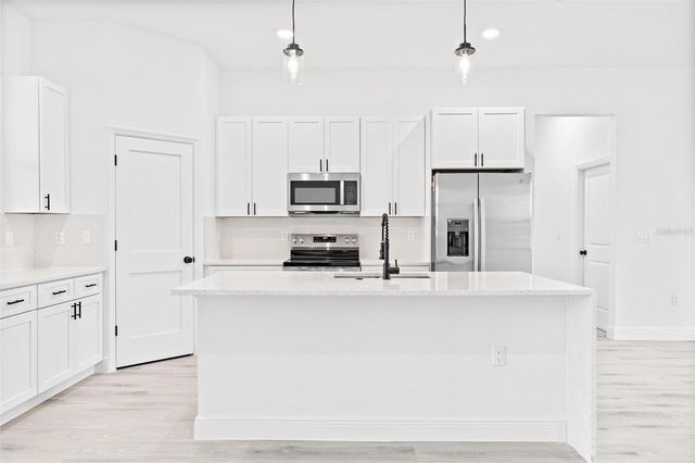 16367 SW 16TH COURT, Ocala, FL 34473