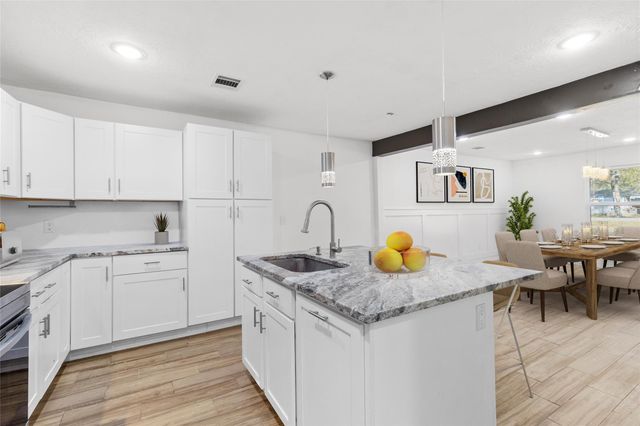 18462 Rolling Hills Drive, Porter, TX 77365