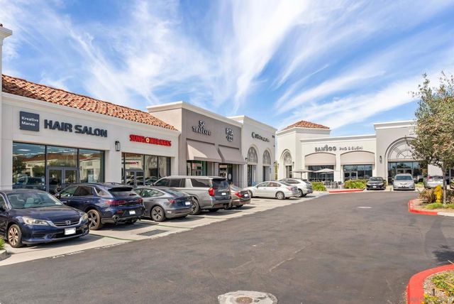 7875 Via Montebello 1, San Diego, CA 92129