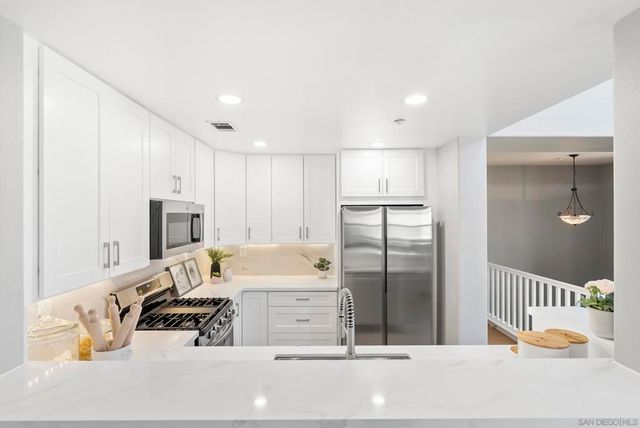 7875 Via Montebello 1, San Diego, CA 92129