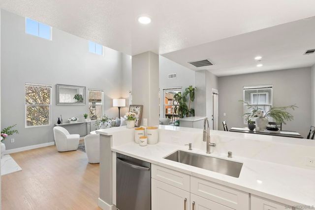 7875 Via Montebello 1, San Diego, CA 92129