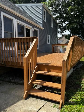 4 Van Duyne Ave, Riverdale Boro, NJ 07457