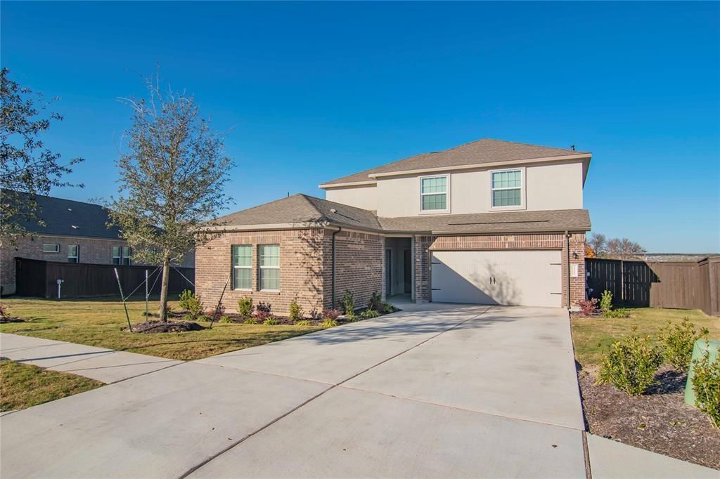 1217 Sweetspire ST, Leander, TX 78641