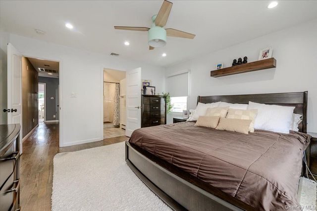 618 E Walnut Street, Long Beach, NY 11561