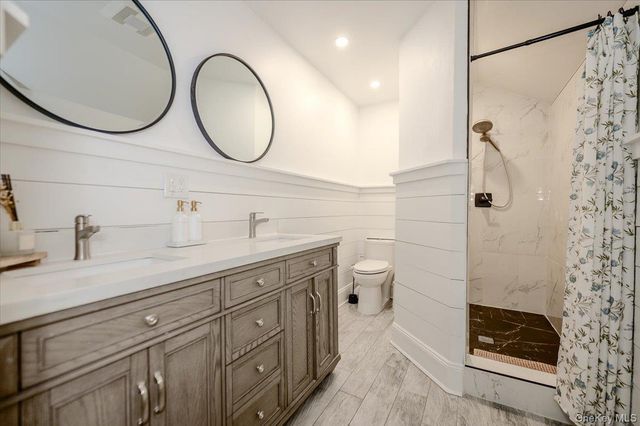 618 E Walnut Street, Long Beach, NY 11561