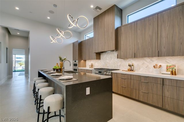 40 Reflection Shores Lane, Henderson, NV 89011