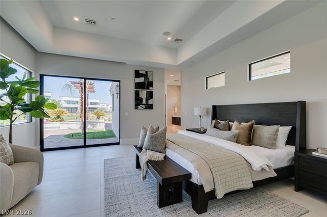 40 Reflection Shores Lane, Henderson, NV 89011