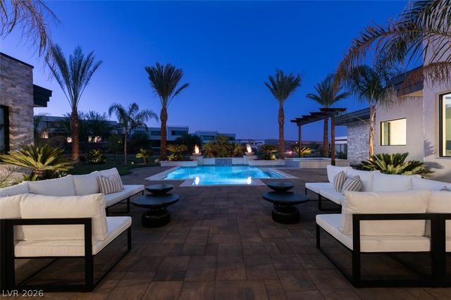 40 Reflection Shores Lane, Henderson, NV 89011