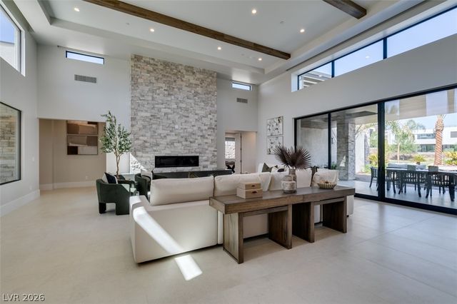 40 Reflection Shores Lane, Henderson, NV 89011