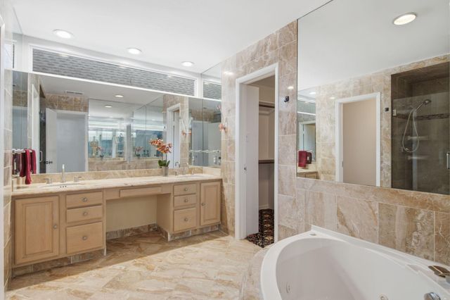 2810 Lake View Drive, Missouri City, TX 77459
