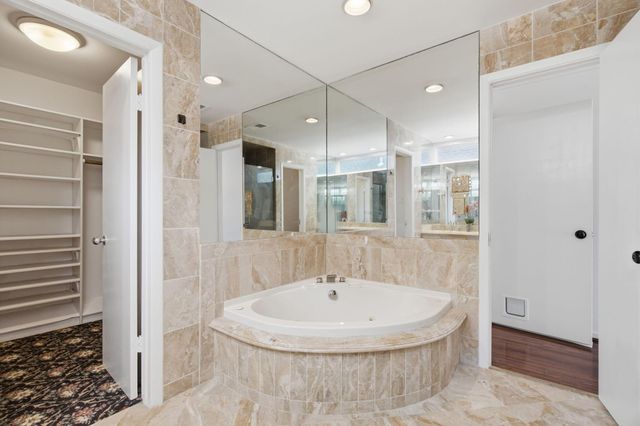 2810 Lake View Drive, Missouri City, TX 77459